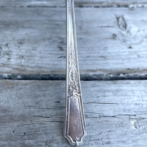 Rogers international silver ancestral, silver plated salad fork flatware 1924 - Picture 4 of 8